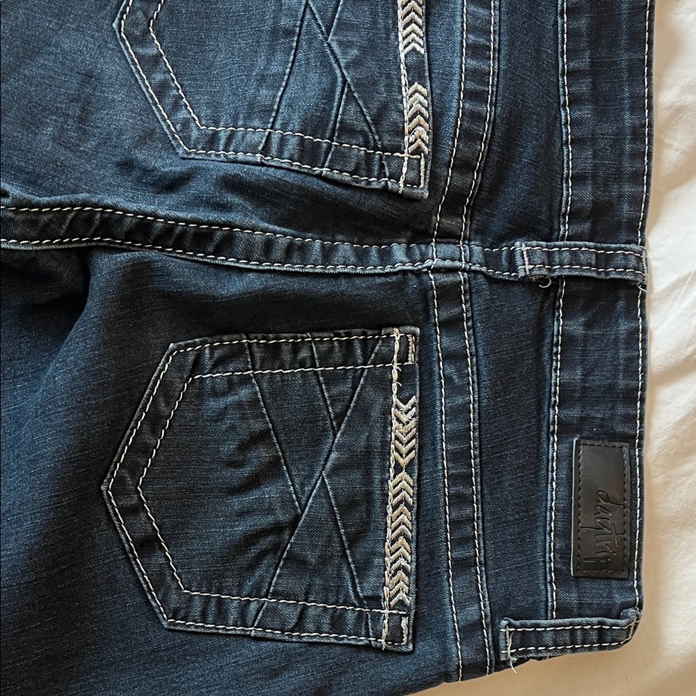 Daytrip Dark Blue Jeans with Contrast Stitching